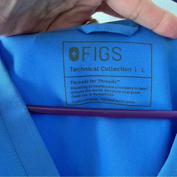 Figs Womens Lg Scrub Top Blue / Aqua Technical Collection - Picture 2 of 5